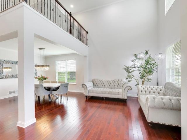 House for sale in Mchenry, Illinois