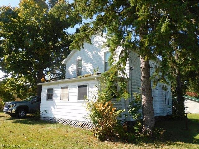 House for sale in Ashtabula, Ashtabula County
