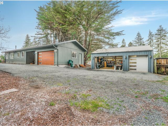 House for sale in Oregonia