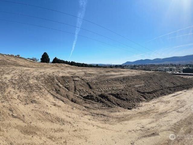 Land for sale in East Wenatchee, Washington