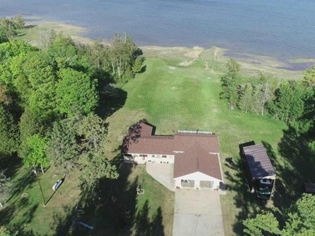 House for sale in Nahma, Michigan