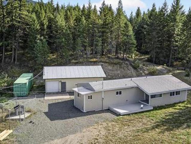 House for sale in Louis Creek, British Columbia