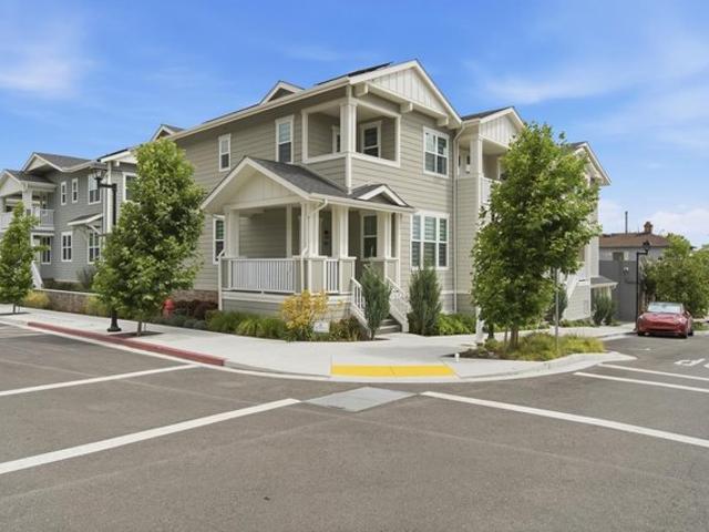 Condo for sale in San Mateo, California
