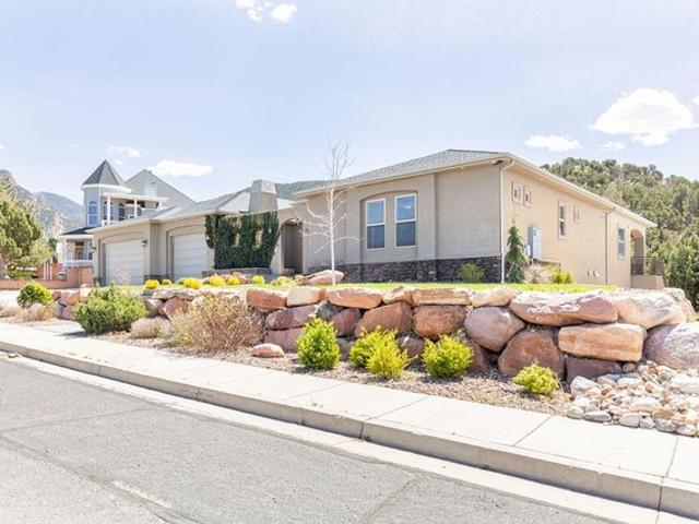 House for sale in Iron, Utah