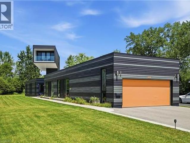 House for sale in Niagara, Ontario