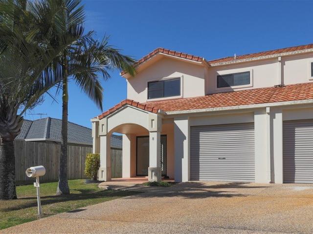 Townhouse for sale in Toombul, Queensland