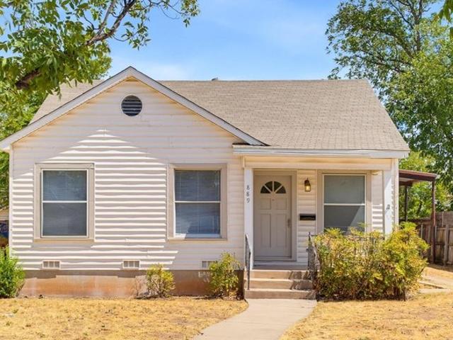 House for sale in Taylor, Texas