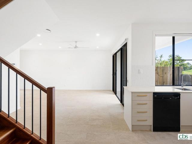 Townhouse for rent in Toombul, Queensland