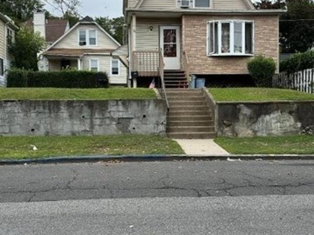 House for sale in Passaic, New Jersey