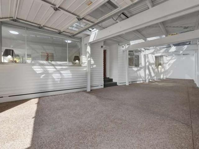 House for sale in Blockhouse Bay, Oroua County
