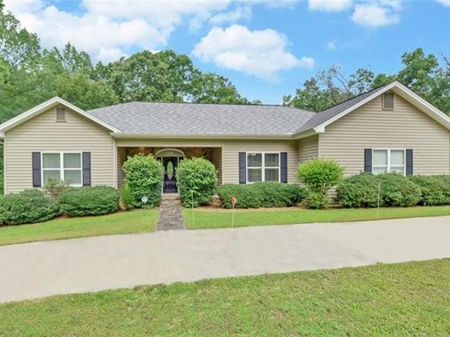 House for sale in Dawsonville, Georgia