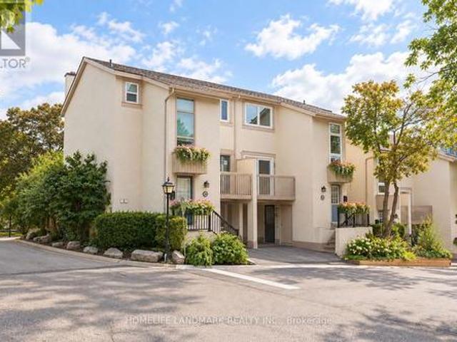 Townhouse for sale in Woburn, Ontario