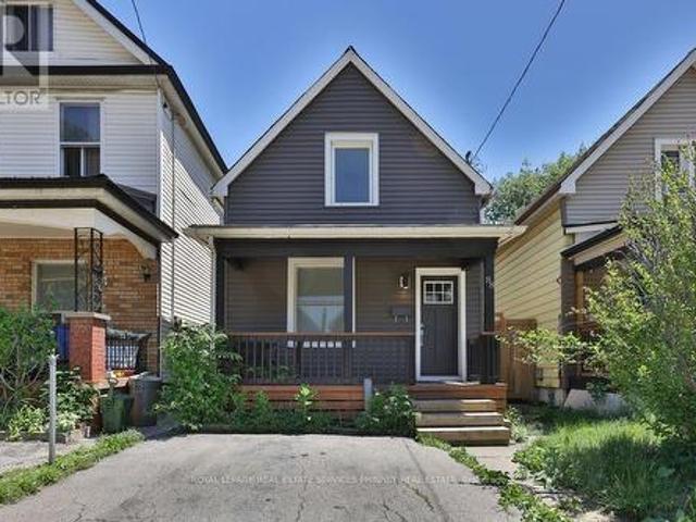 House for sale in Ancaster, Ontario