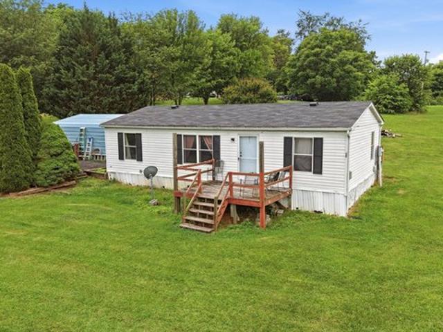 House for sale in Hedgesville, West Virginia