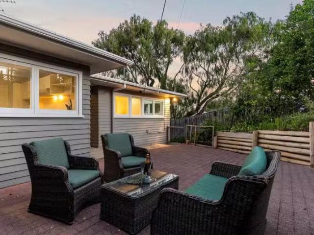 House for sale in Paremoremo, Oroua County