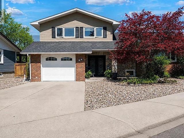 House for sale in Medicine Hat, Alberta