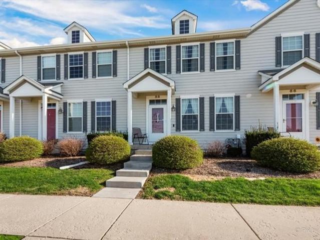 Townhouse for sale in Cortland, Illinois