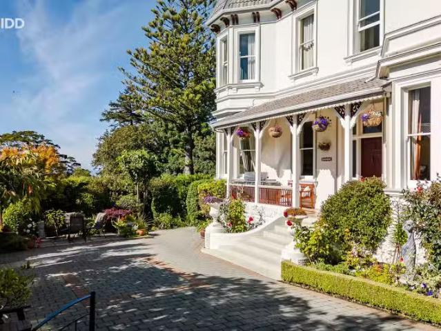 House for sale in Otakou