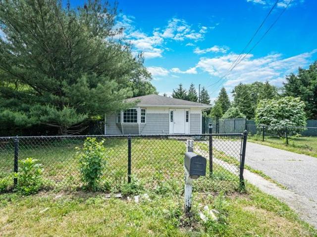 House for sale in Centereach, New York