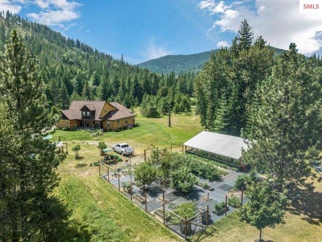 House for sale in Sagle, Idaho