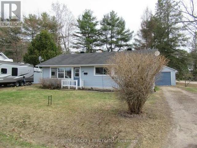 House for sale in Renfrew, Ontario