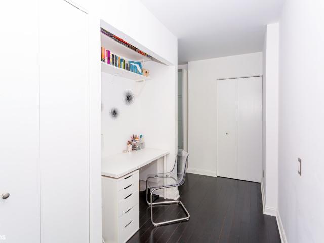 Condo for sale in Arverne, New York