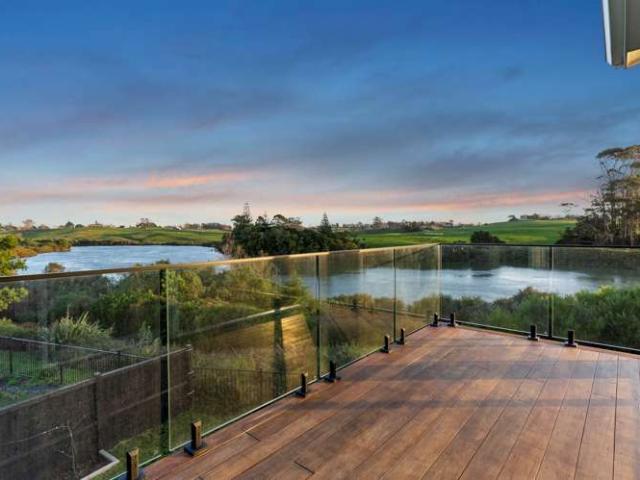 House for sale in Awhitu