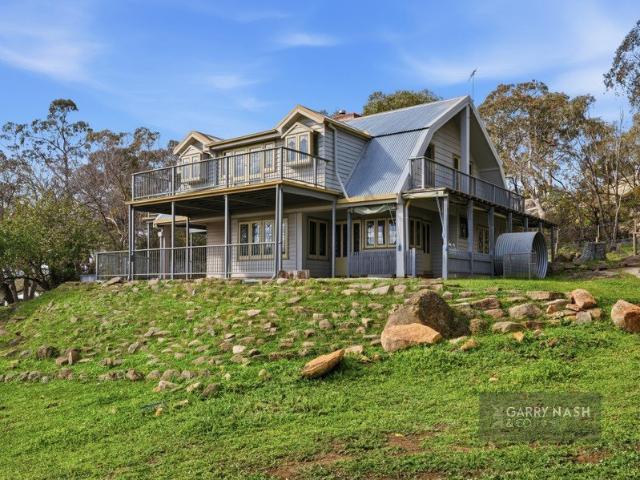 Cottage for sale in Springhurst, Victoria
