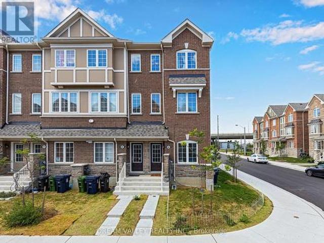 House for sale in Scarborough Centre, Toronto