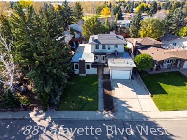 House for sale in Varsity Village, Lethbridge