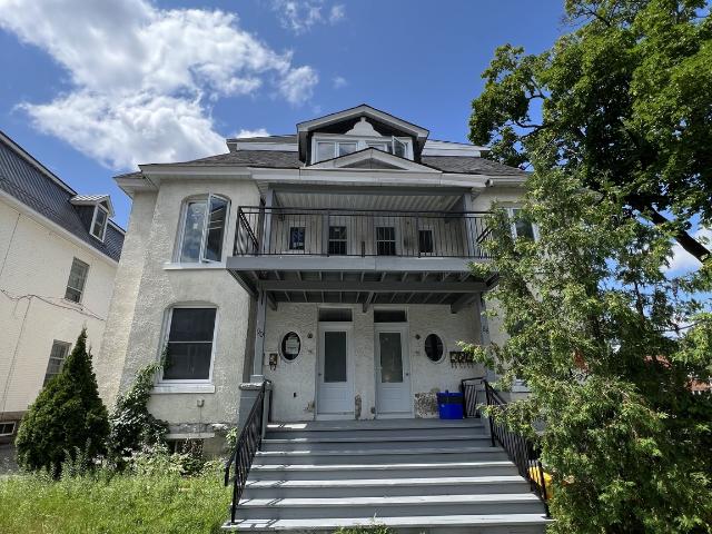 Apartment for rent in Rideau-Vanier, Ottawa