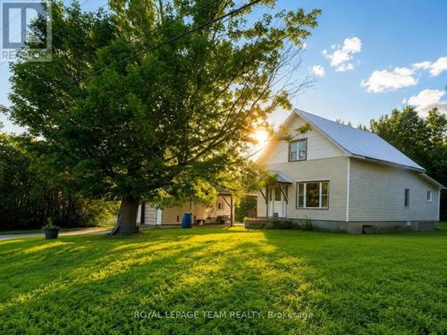 House for sale in Renfrew, Ontario