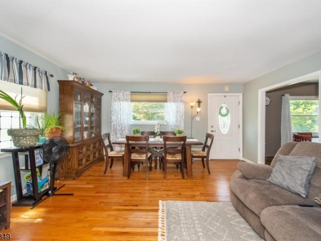 House for sale in Cedar Grove, New Jersey