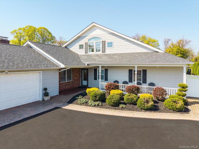 House for sale in Bohemia, New York