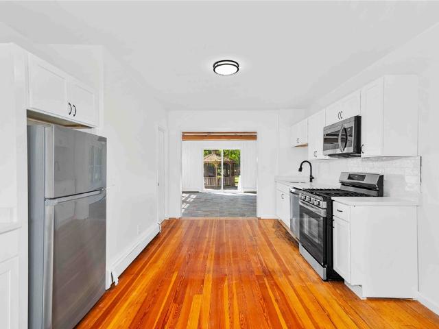 House for sale in Lincoln, Rhode Island