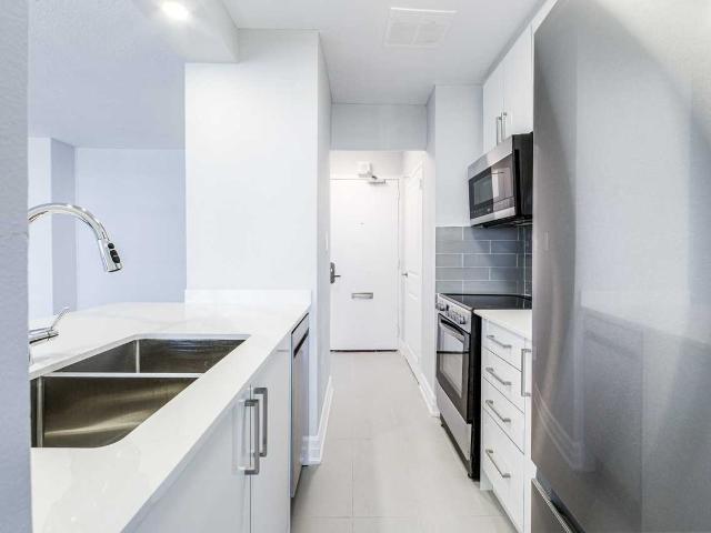 Apartment for rent in Toronto—St. Paul's, Toronto