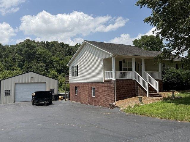 House for sale in Simpson, Kentucky