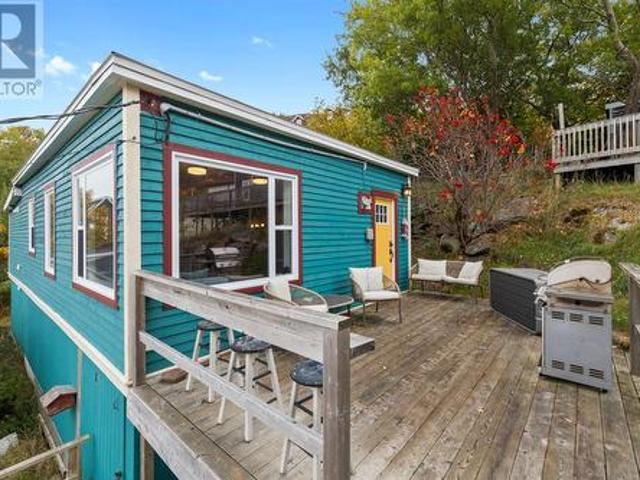 House for sale in Petty Harbour-maddox Cove, Newfoundland And Labrador