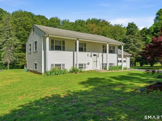 House for sale in Waterford, Connecticut