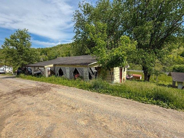 House for sale in Gassaway, West Virginia