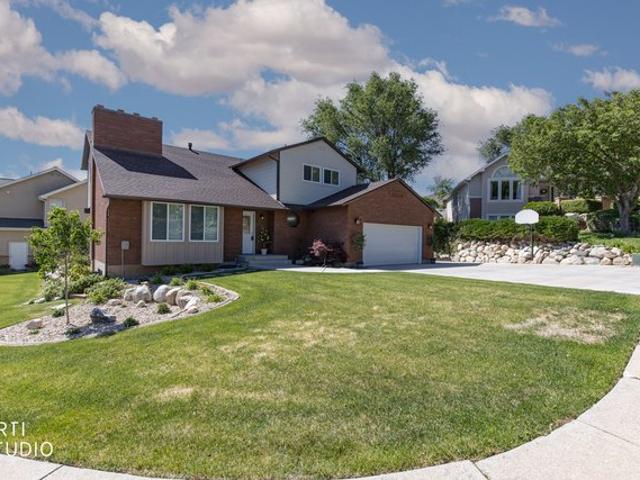 House for sale in Farmington, Utah
