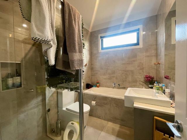 Townhouse for rent in Camerons Creek, Victoria