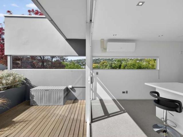 Apartment for sale in Chaslands, Canterbury