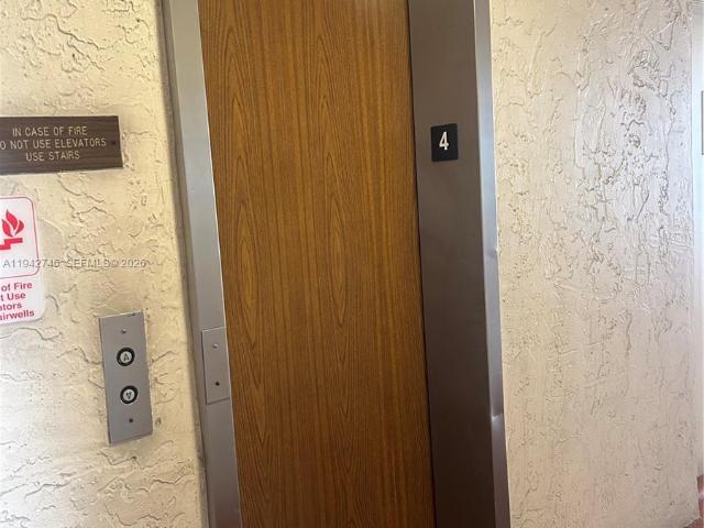 Condo for sale in Pembroke Pines, Florida
