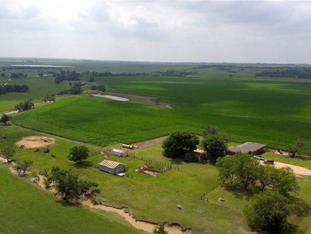 Farm for sale in Rogers, Texas
