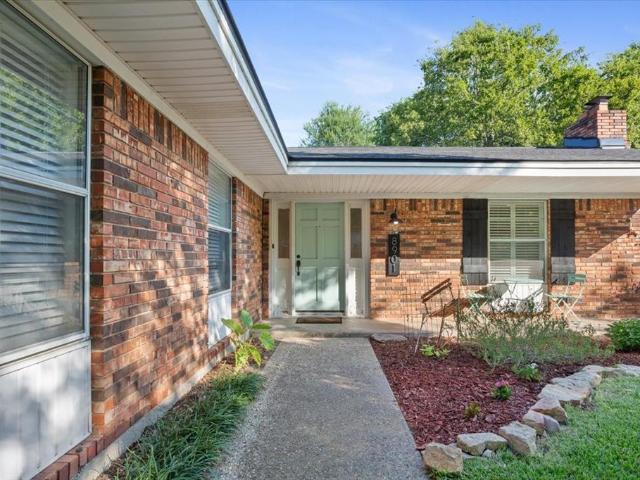 House for sale in Woodway, Texas