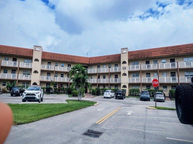 Condo for sale in Sunrise, Florida