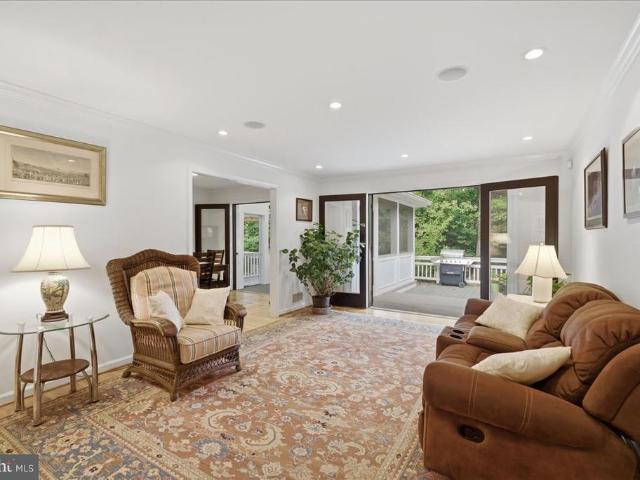 House for sale in Charred Oak Estates, Bethesda