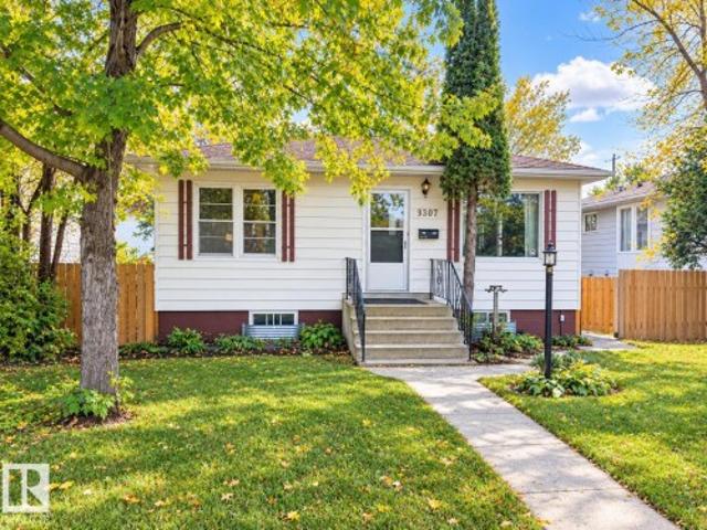 House for sale in French Quarter, Edmonton