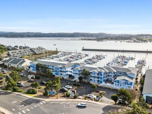 Condo for sale in Newport, Lincoln County
